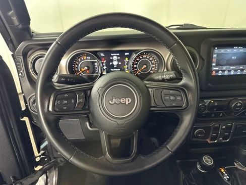 Used 2020 Jeep Gladiator Sport w/ Quick Order Package 24S image 14