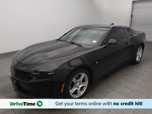 Used 2019 Chevrolet Camaro LT RWD image 1