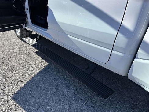 Certified 2023 RAM 1500 Laramie image 30