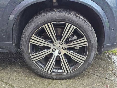 Certified 2023 Volvo XC90 T8 Plus w/ Protection Package image 9