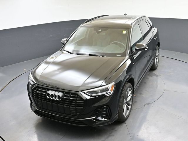 Used 2024 Audi Q3 2.0T Premium w/ Convenience Package AWD/4WD image 38