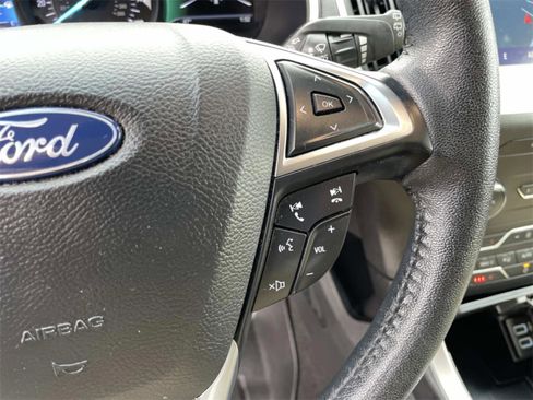 Used 2019 Ford Edge SEL w/ Equipment Group 201A image 18