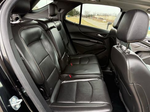 Used 2018 Chevrolet Equinox Premier image 23