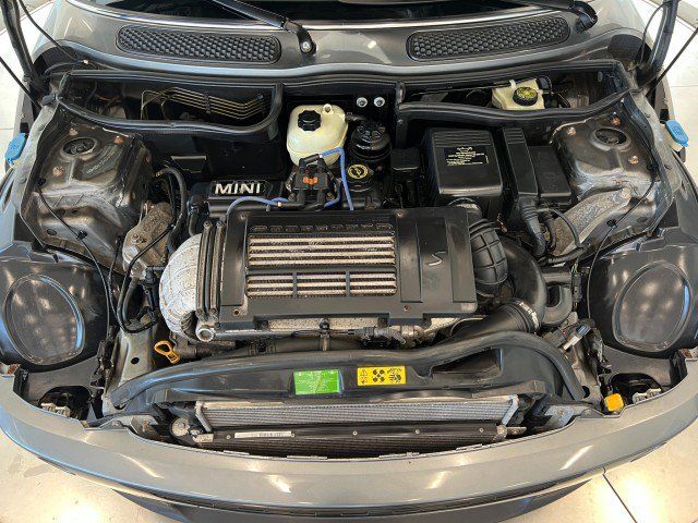 Used 2004 MINI Cooper S FWD image 32