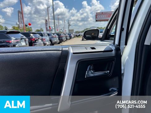 Used 2023 Toyota 4Runner SR5 Premium w/ Moonroof Package RWD image 17