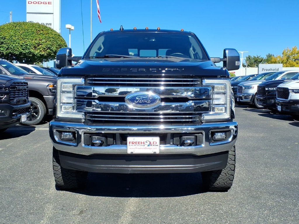 Used 2019 Ford F350 Lariat w/ Lariat Ultimate Package AWD/4WD image 2