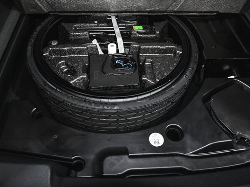 Used 2025 Audi Q8 Premium w/ Black Optic Package image 67