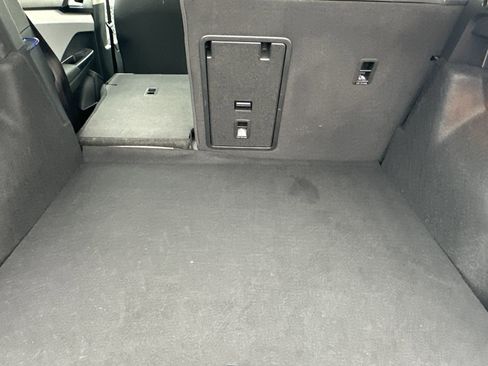 Used 2022 Volkswagen Taos S image 15