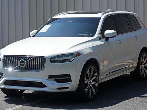 Used 2024 Volvo XC90 T8 Ultimate w/ Protection Package Premier AWD/4WD image 52