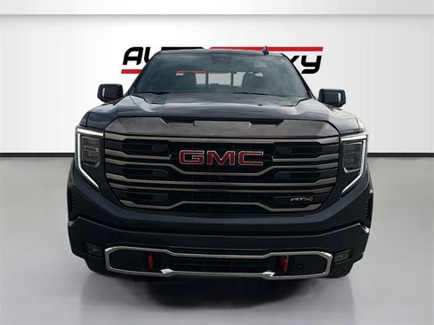 Used 2024 GMC Sierra 1500 AT4 w/ Technology Package image 2