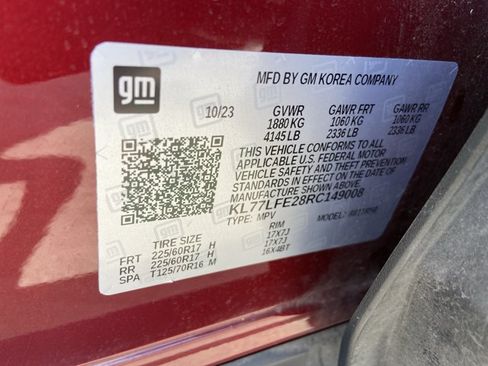 Used 2024 Chevrolet Trax LS FWD image 33