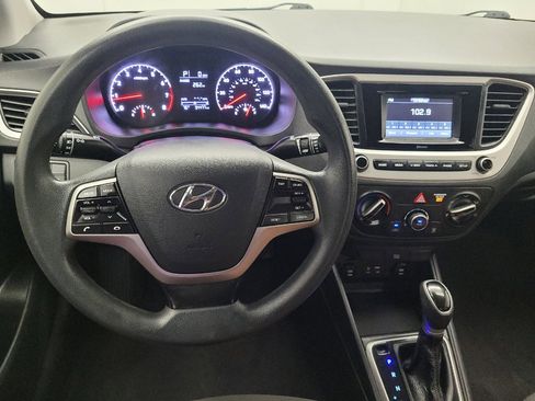 Used 2021 Hyundai Accent SE FWD image 22