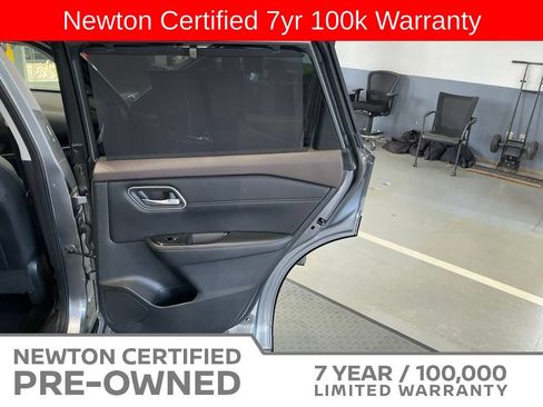 Used 2021 Nissan Rogue SL FWD image 38