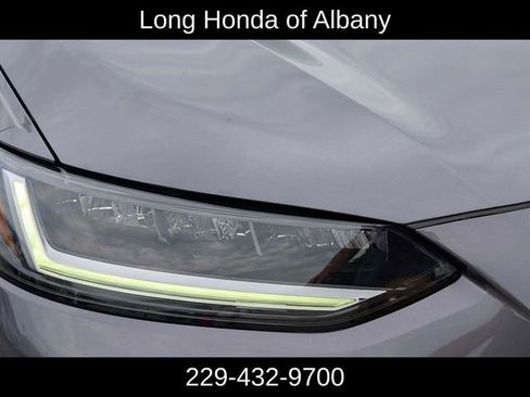 Used 2023 Honda HR-V LX image 3