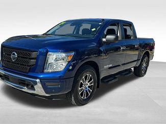 Used 2021 Nissan Titan SV w/ SV Convenience Package video 3