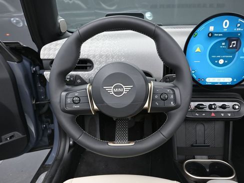 Used 2025 MINI Cooper S image 17