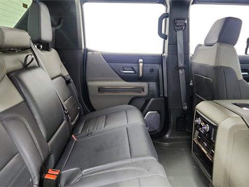 Used 2024 GMC Hummer EV 3X w/ LPO, Illumination Package image 23