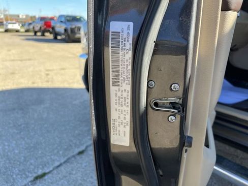 Used 2018 RAM 2500 Laramie w/ Convenience Group image 35