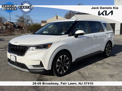 Certified 2023 Kia Carnival EX