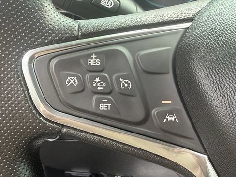 Used 2020 Chevrolet Equinox LS w/ LPO, Cargo Package FWD image 17