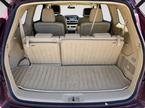 Used 2015 Toyota Highlander Limited AWD/4WD image 25