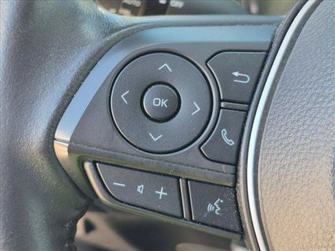 Used 2023 Toyota Corolla Cross XLE FWD image 13