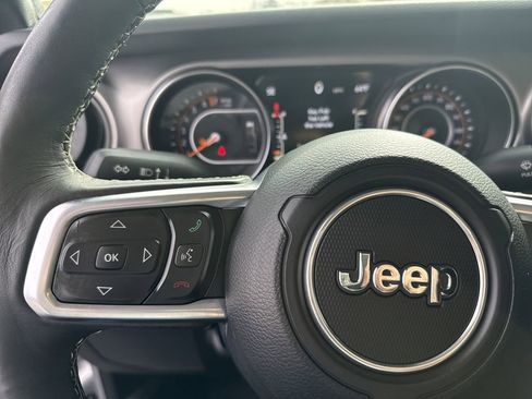 Used 2020 Jeep Gladiator Sport w/ Quick Order Package 24S image 27