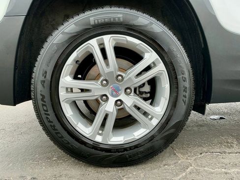 Used 2019 GMC Terrain SLE w/ Driver Convenience Package image 22