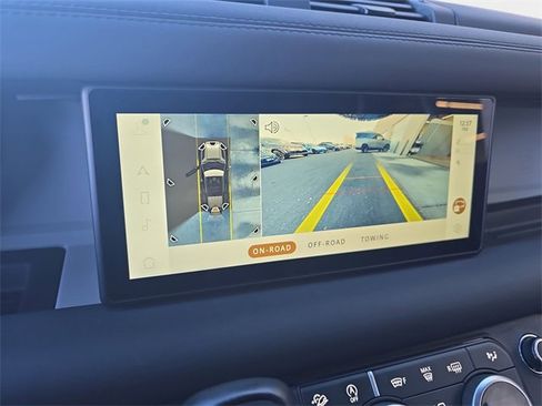 Used 2024 Land Rover Defender 110 S image 22