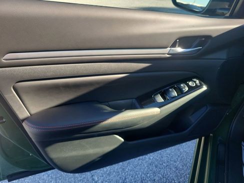 New 2025 Nissan Altima 2.5 SR image 11