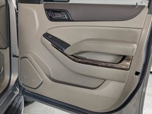 Used 2019 GMC Yukon SLT w/ Open Road Package image 24