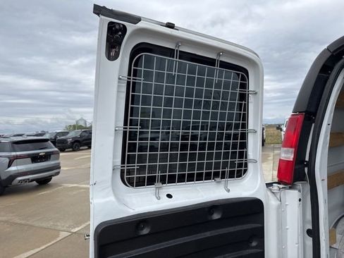 Used 2021 Chevrolet Express 2500 w/ Driver Convenience Package RWD image 8