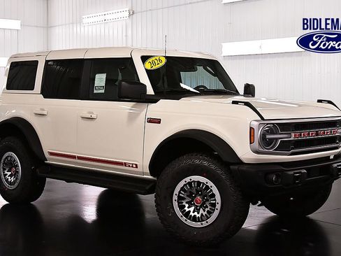 New 2026 Ford Bronco Outer Banks w/ Sasquatch Package AWD/4WD image 1