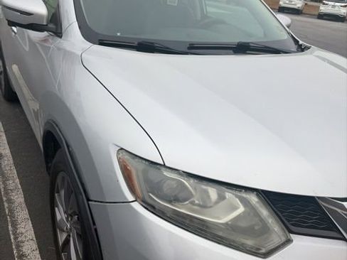 Used 2016 Nissan Rogue SL w/ SL Premium Package image 1