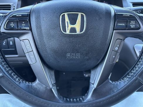 Used 2012 Honda Odyssey Touring Elite image 39