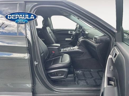 Used 2023 Ford Explorer XLT w/ Equipment Group 202A AWD/4WD image 19