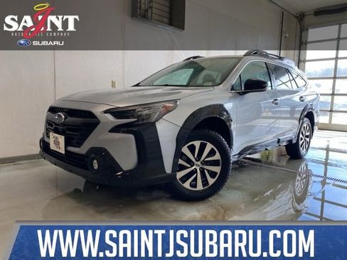 Used 2023 Subaru Outback Premium image 1
