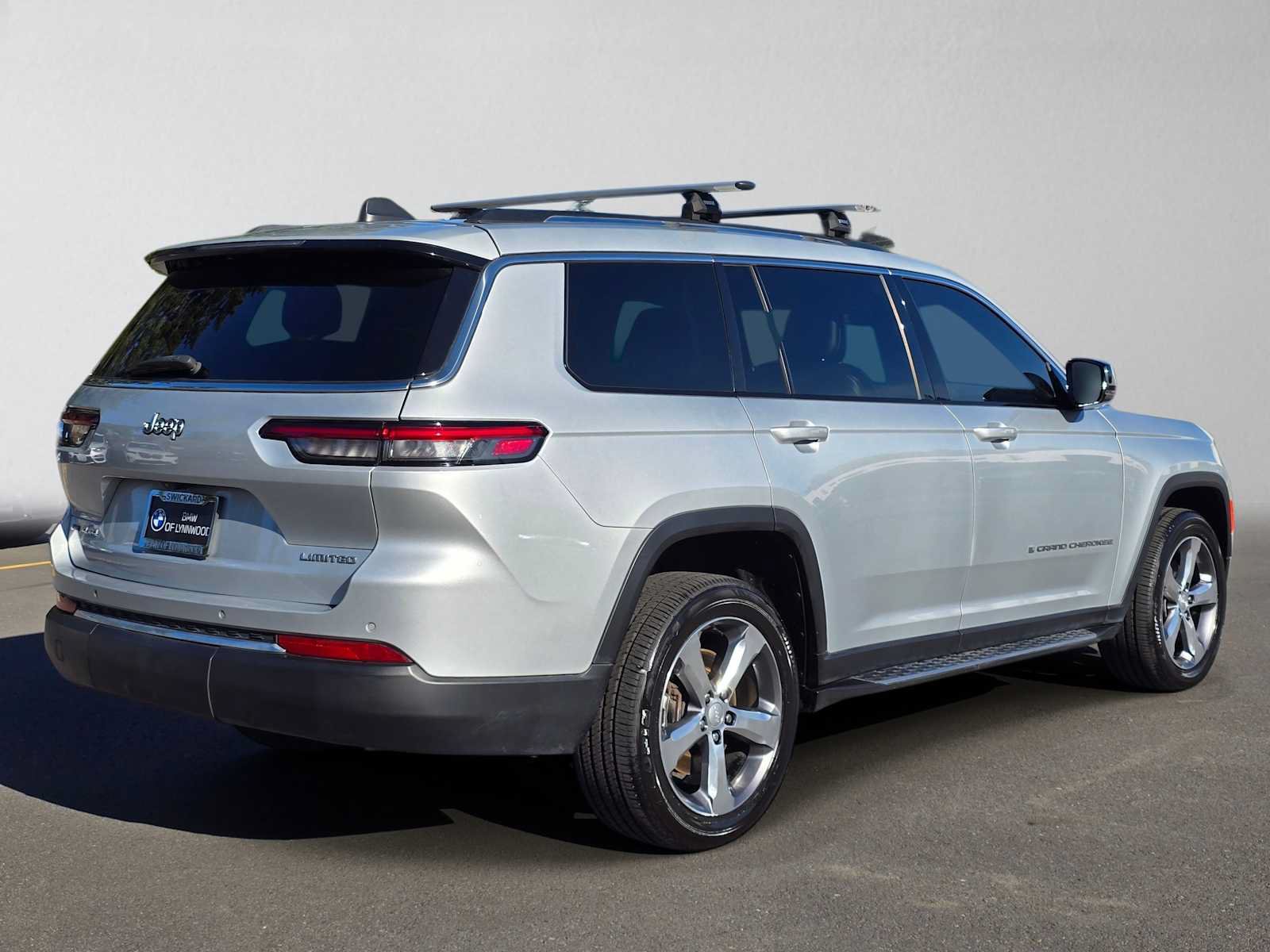 Used 2021 Jeep Grand Cherokee L Limited w/ Trailer Tow Package AWD/4WD image 3
