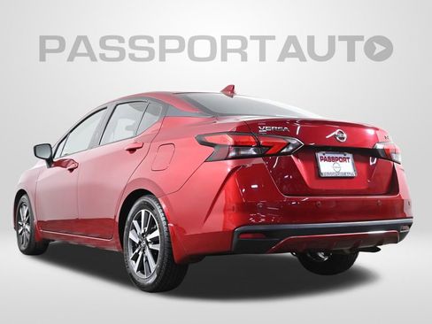 Used 2020 Nissan Versa SV image 7