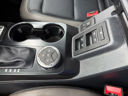 Used 2025 Ford Bronco Outer Banks AWD/4WD image 40