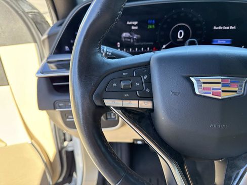 Used 2024 Cadillac Escalade Premium Luxury image 30