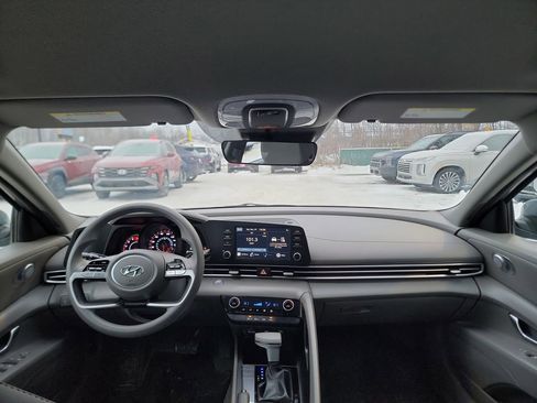 Certified 2023 Hyundai Elantra SEL image 25