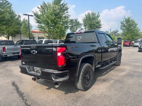 Used 2024 Chevrolet Silverado 2500 LTZ w/ LTZ Plus Package AWD/4WD image 6