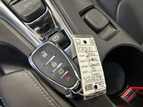 Used 2016 Chevrolet Camaro SS RWD image 35