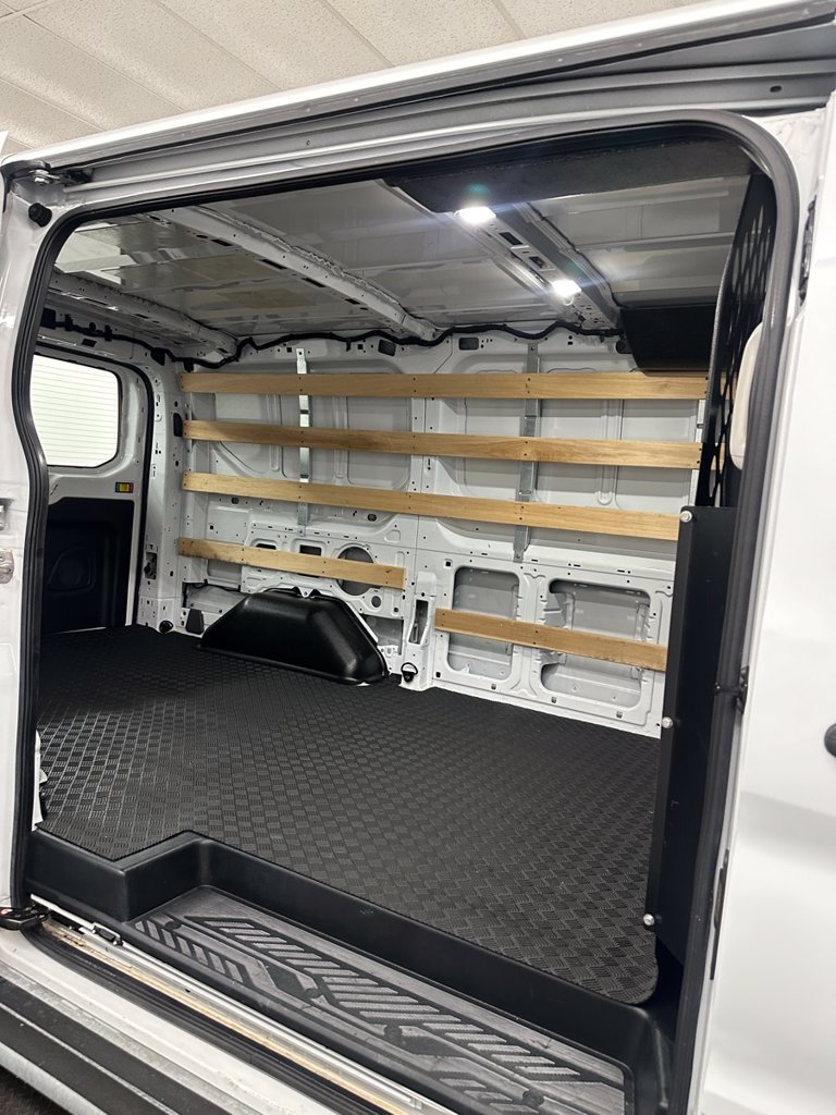Used 2025 Ford Transit 250 Low Roof w/ Exterior Upgrade Package RWD image 22