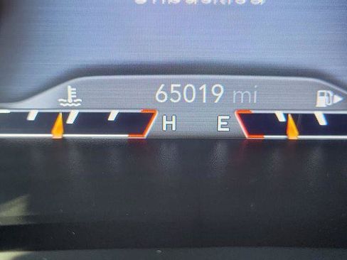 Used 2019 Jeep Cherokee Limited FWD image 26