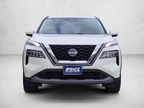 Used 2023 Nissan Rogue SV AWD/4WD image 2