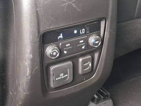 Used 2023 Buick Enclave Avenir w/ Avenir Technology Package AWD/4WD image 19