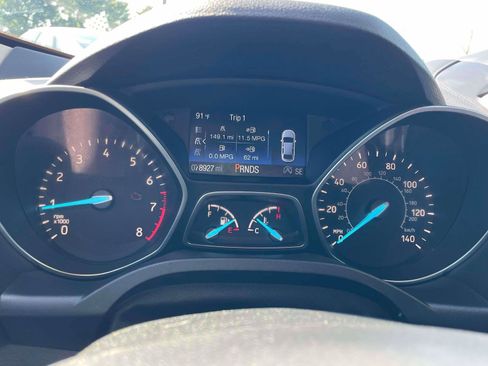 Used 2017 Ford Escape Titanium AWD/4WD image 10