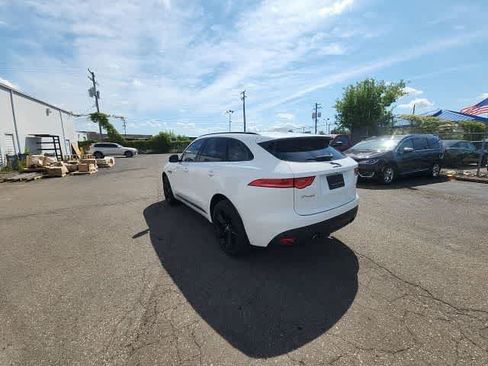 Used 2017 Jaguar F-PACE R-Sport AWD/4WD image 17